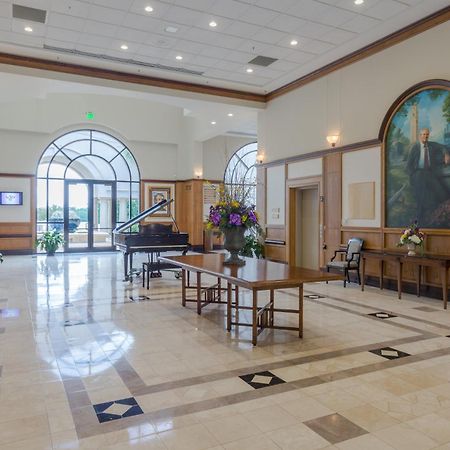 The Cook Hotel And Conference Center At Lsu Baton Rouge Exteriör bild